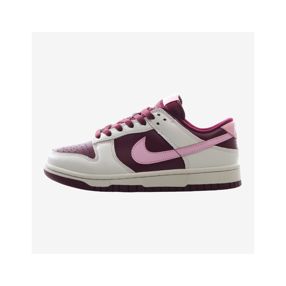 Nike Dunk Low San Valentín