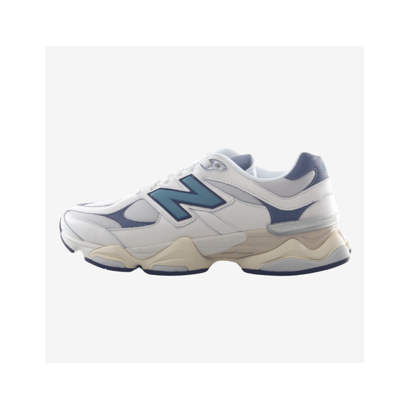 New Balance 9060 Cremosas