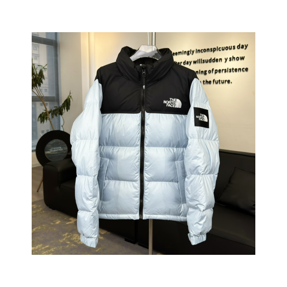 Chaqueta The North Face Nuptse Azul Cielo