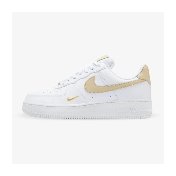 Nike Air Force 1 '07 ESS amarillas